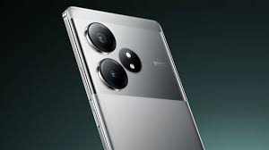 Realme GT 6T photo