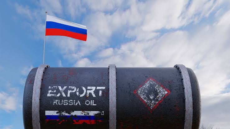 Russian Oil Import: रूस ने कहा तेल का पेमेंट युआन में करो